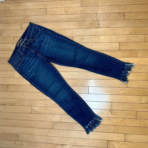 JOE'S JEANS Mabel Skinny Crop Fun &amp; Flirty Jeans w/ Fringe Hem - size 28