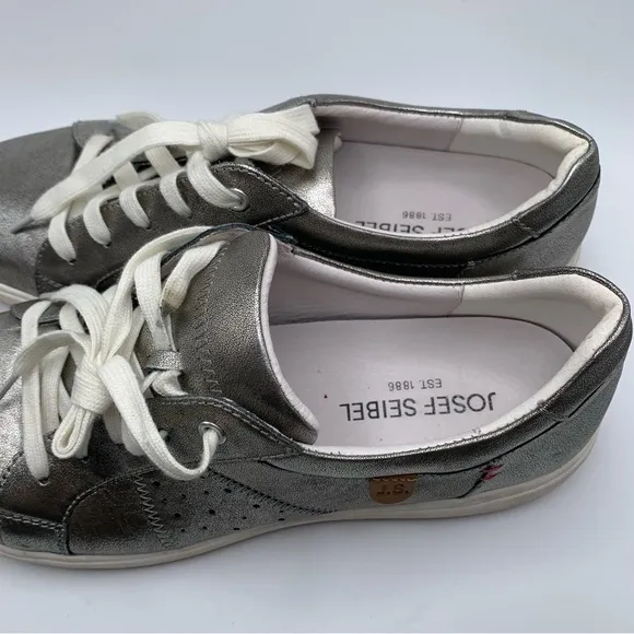 Josef Seibel Caren 01 metallic grey fashion sneakers EUC size 41 US 10.5 2349