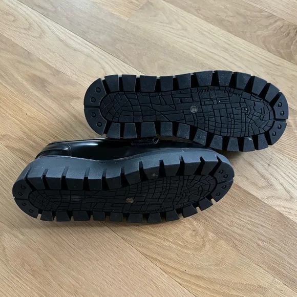 J/Slides black lug sole loafers Size 8.5