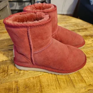 JUMBO UGG Cozy Red Suede Boots