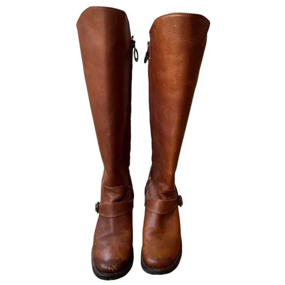 Justin | Women’s brown tall riding boots, quilted back, full zip, ankle strap, 7