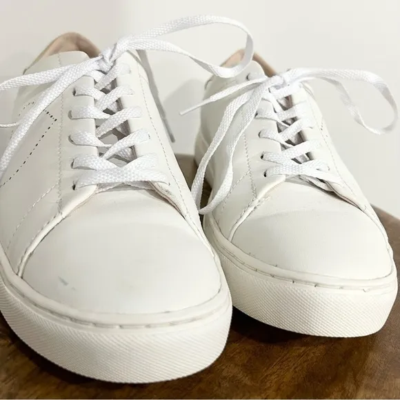 Kate Spade Angelise Leather Sneakers White/Gold Perforated 9