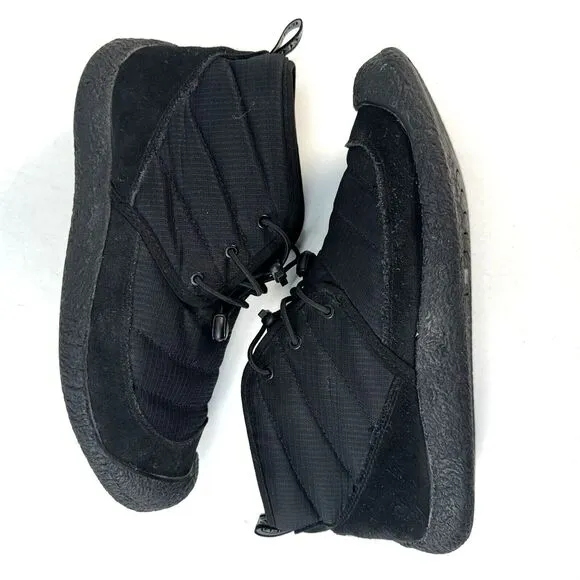 KEEN Womens Size 10 Howser II Black Quilted Slip On Chukka Boots 1023818