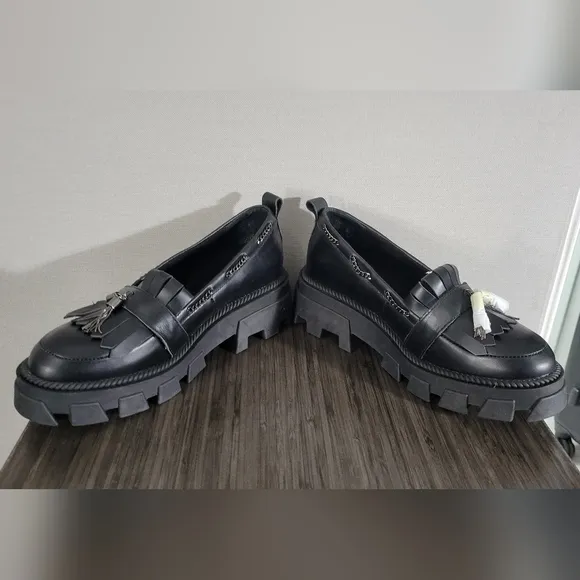 Kelsi Dagger Burke Black Lug Sole Loafer SZ 6.5