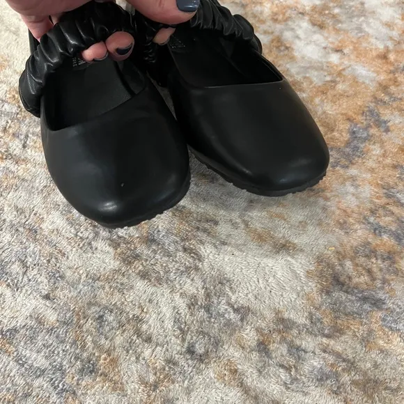 Kenneth Cole Elema Ruched Strap Ballet Flat Black Size 7