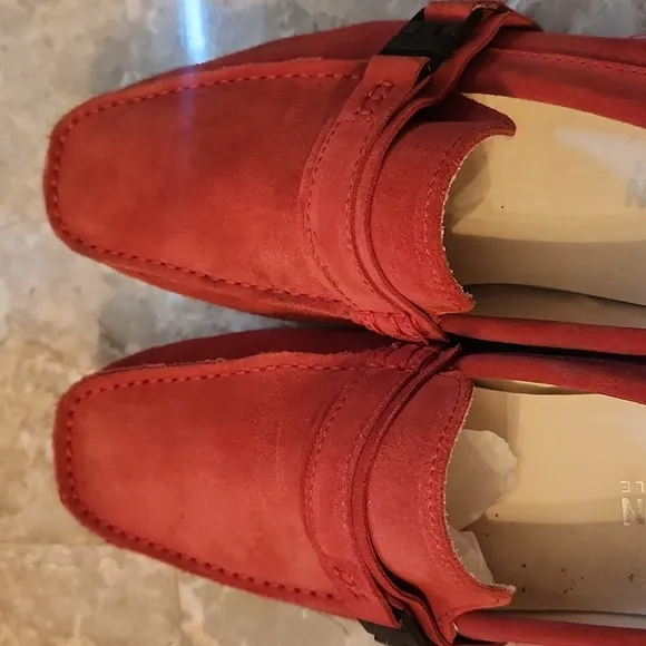 KENNETH COLE TOAST 2 ME  RED SLIP ON LOAFERS