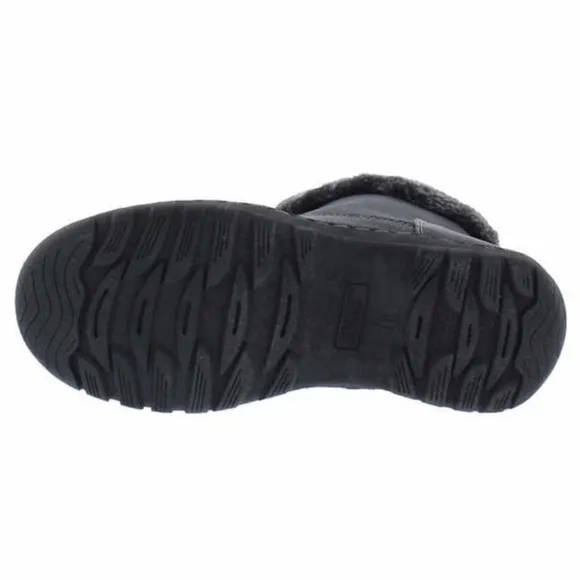 Khombu Women’s‎ Winter Boots sz 6 Waterproof NEW  F878