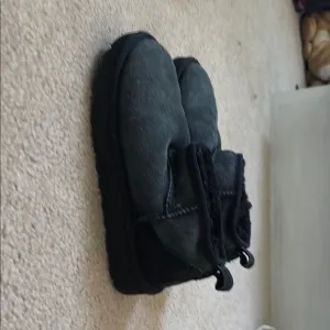 Kids Black Winter Uggs