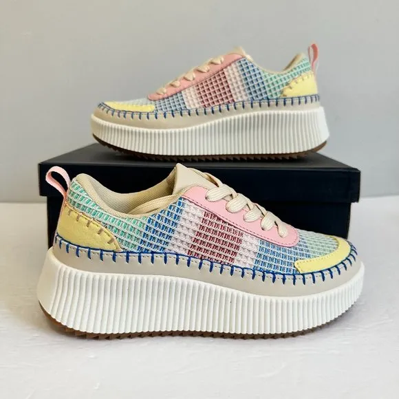 LA SHEELAH CROCHETED PATCHWORK INSPIRED MULTICOLOR FASHION SNEAKERS SZ 6