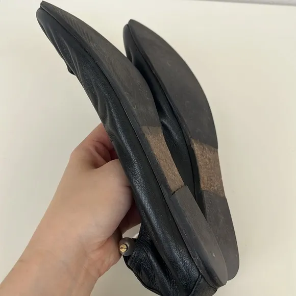 Lanvin Black Leather Ballerina Flats with Pearl Ankle Strap in Size 36 37