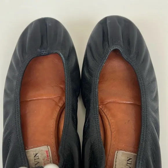 Lanvin Black Leather Ballerina Flats with Pearl Ankle Strap in Size 36 37