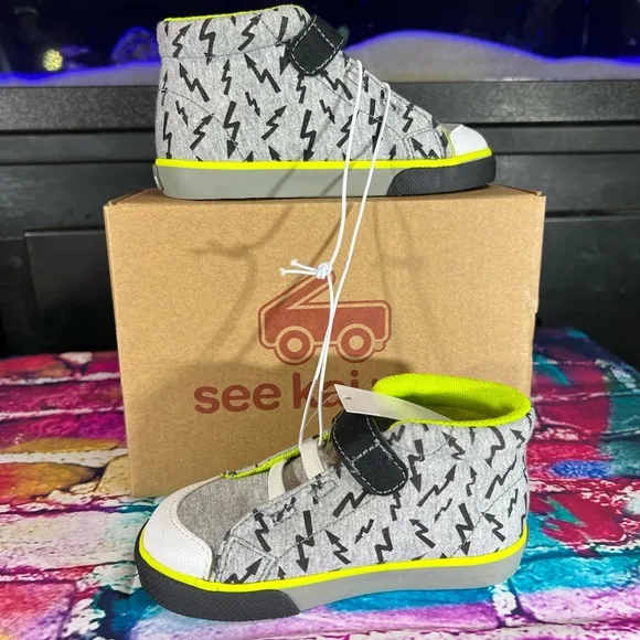 Lightning Toddler High Top Belmont Sneakers Textured Bottom for Grip See Pics