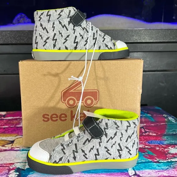 Lightning Toddler High Top Belmont Sneakers Textured Bottom for Grip See Pics