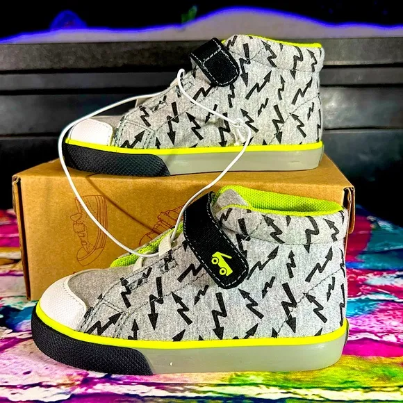 Lightning Toddler High Top Belmont Sneakers Textured Bottom for Grip See Pics