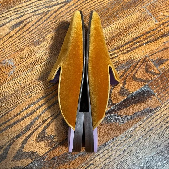 Like New SEZANE Georges Slippers/ Mules in Velvet Ochre