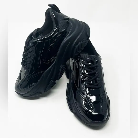 LIKE NEW | Steve Madden | Black Patent Leather Shiny Sneakers