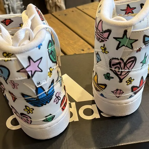 Limited Edition Jeremy Scott Forums
