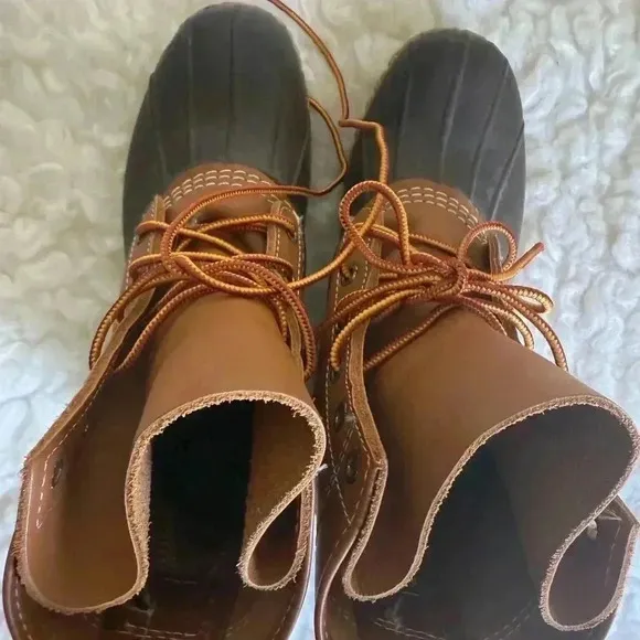 L.L Bean Boot Original 8 inch Leather Duck Boot Size 6M