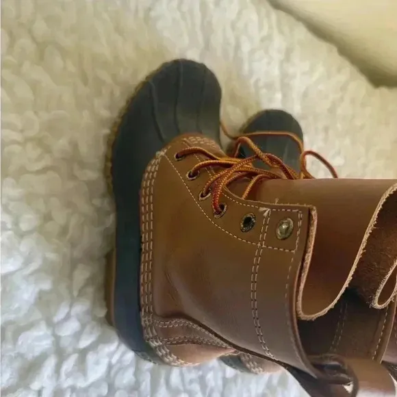 L.L Bean Boot Original 8 inch Leather Duck Boot Size 6M