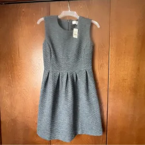 Loft Quilted Knit Princess Seam Sleeveless Back Zip Gray Dress NWT Sz 2 Petite