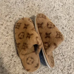 Louis Vuitton Tan Fur Loafers