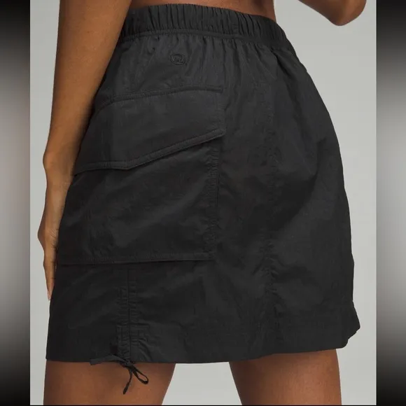 Lululemon Nylon Cargo Pocket Parachute Mini Skirt
