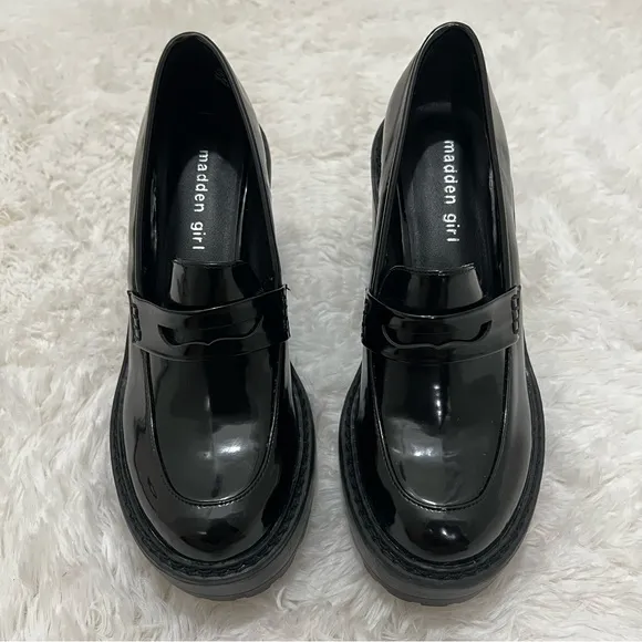 Madden Girl 7.5M Black Lug Sole Chunky Heel Platform Y2K Grunge Penny Loafers