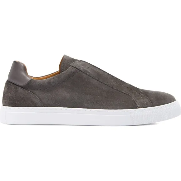 Magnanni Gray Loafers Sleek Slip-On Design.  Near Mint.  Size 10.5.