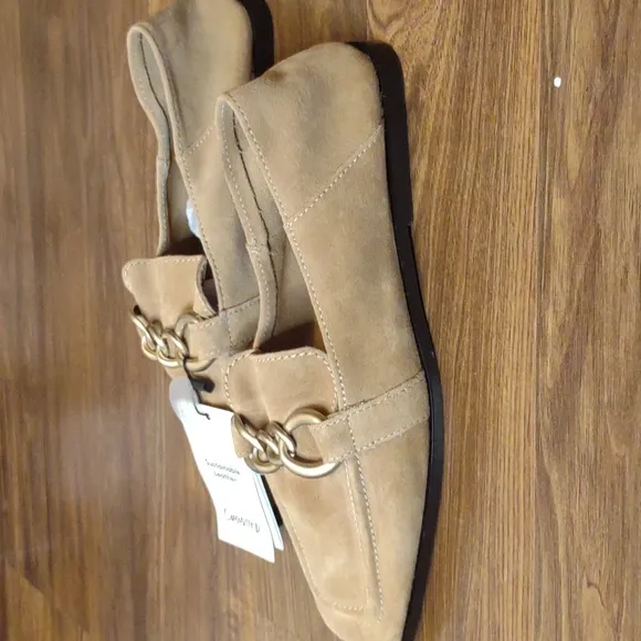 Mango sustainable leather loafers w/gold chain feature