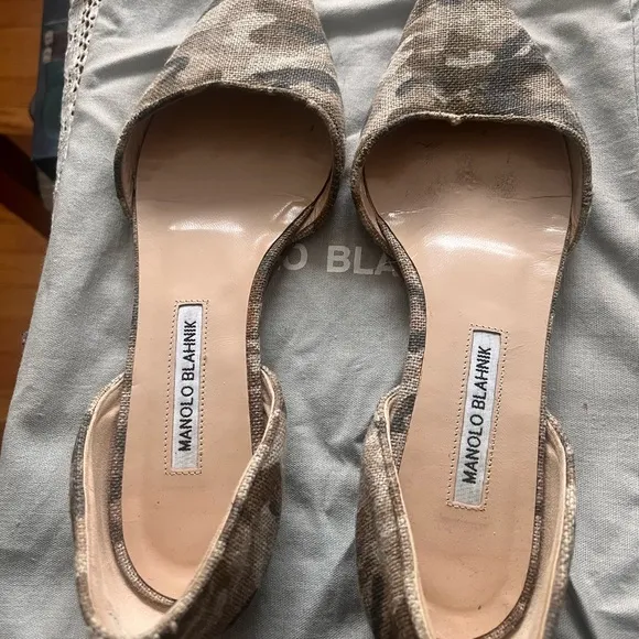 Manolo Blahnik Brown Flats Elegant Loafers