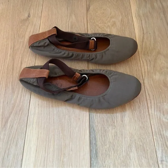 Marni Satin Leather Ankle Strap Flats Dark Grey 39.5 Balletcore Minimalist Chic
