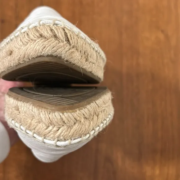 Matt Bernson Toro White LEATHER Espadrilles  Size 8