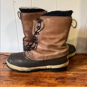 Men’s Sorel Brown Winter Boots with removable wool liner. Made in Canada