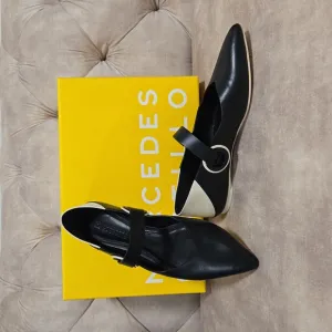 MERCEDES CASTILLO Amabel flats/loafers, size 5. Made in Brazil.