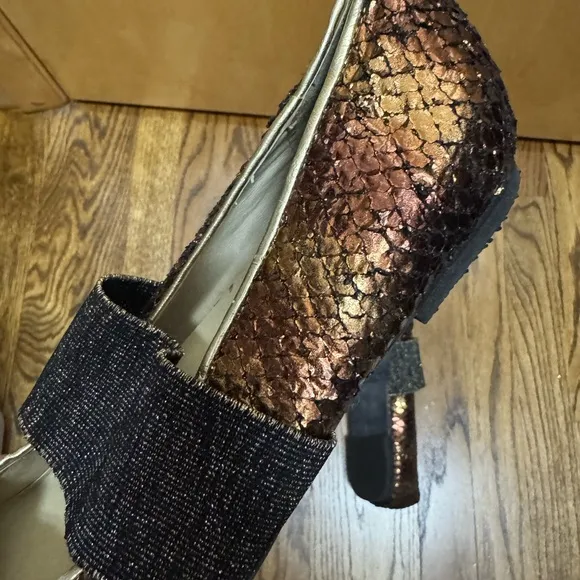 Metallic Brown and Gold Textured Flats
