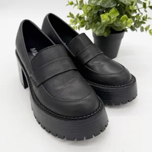 MIA Dahlia Chunky Platform Loafers Size 6 Black Dark Academia Goth Lug Sole