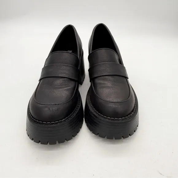 MIA Dahlia Chunky Platform Loafers Size 6 Black Dark Academia Goth Lug Sole