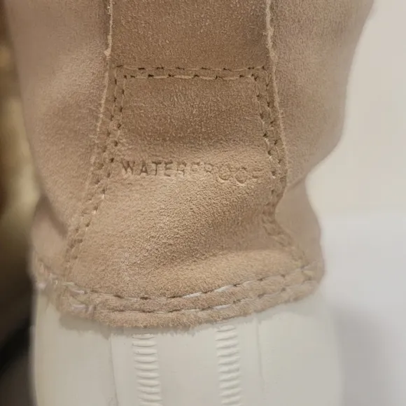 MINT - SPERRY TOP-SIDER MARITIME REPEL IVORY SHOE BOOTS (sz 8)