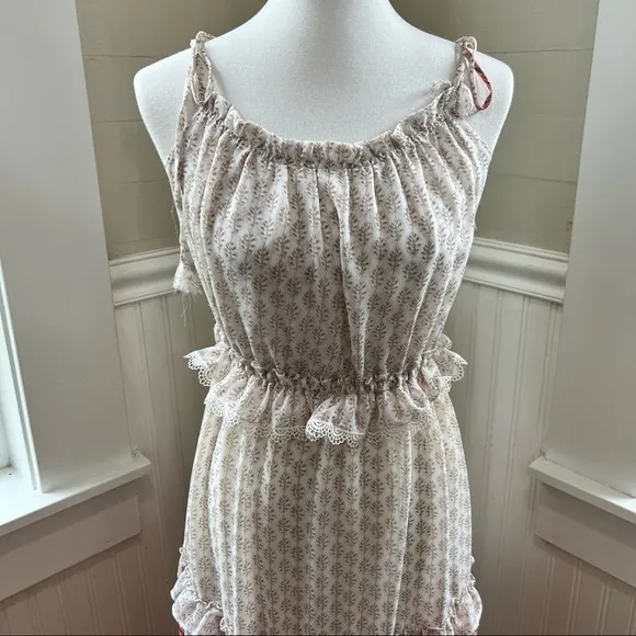 Misa Ruffled Midi Dress Cream and Pink Floral Size Large Dionica #girlcore