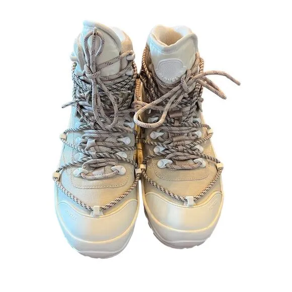 Moncler Glacier Cold Weather Hiking Boots Vibram Lug Sole  NEW EU 40 US 10