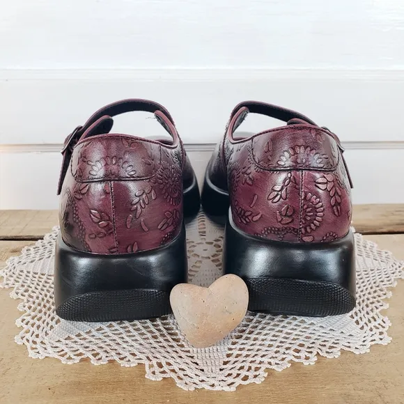 Mulberry Dansko Platform Mary Jane Vintage Straps Buckles Boho Whimsigoth 7.5-8