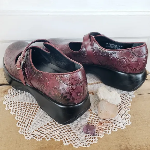 Mulberry Dansko Platform Mary Jane Vintage Straps Buckles Boho Whimsigoth 7.5-8