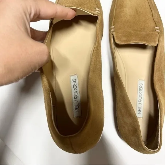 Neil J. Rodgers Liscia Loafer in Camel Suede 38.5