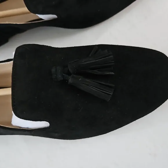 NEW Ann Taylor Black Suede Tassel Flat Loafers Size 9.5
