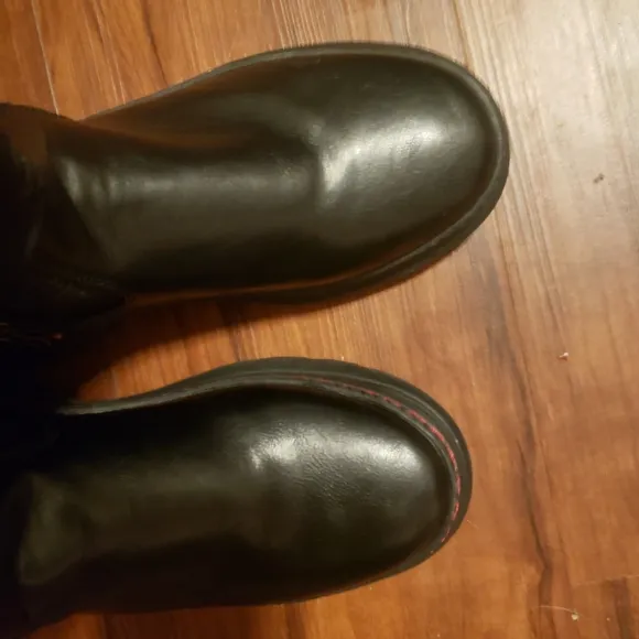 NEW Aquatherm Canada Adie black leather quilted tall winter boots 7