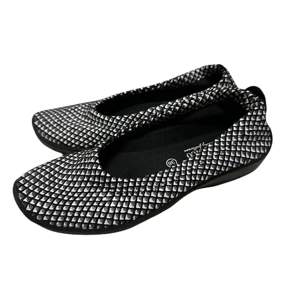 NEW Arcopedico L15 Ballet Flats EU 36 US 5.5-6 Black White Lightweight Comfort