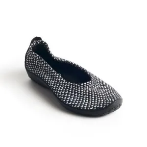 NEW Arcopedico L15 Ballet Flats EU 36 US 5.5-6 Black White Lightweight Comfort