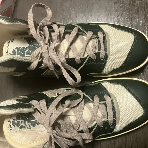 New Balance Men's Green and Cream Sneakers