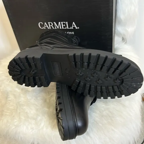 NEW, CARMELA LEATHER COMBAT BOOTS BLK SZ 8 1/2 &amp; 9
