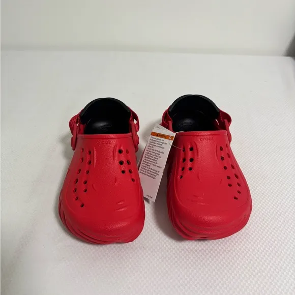 New Crocs Echo Clogs Boys Size: J1
